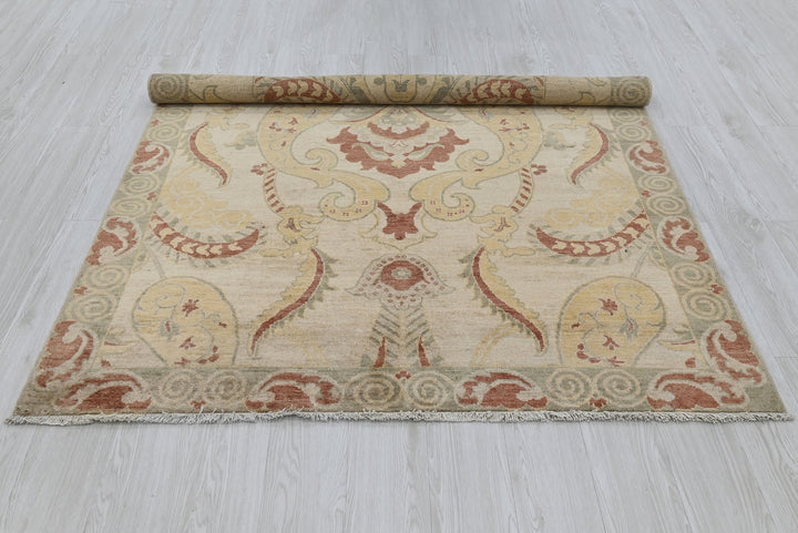 brown Medium rug 5' 1" x 6' 11"