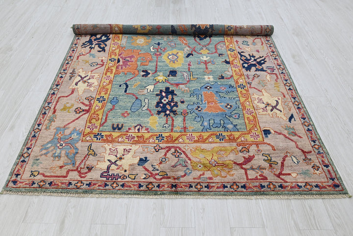 blue Medium rug 5' 6" x 8' 0"
