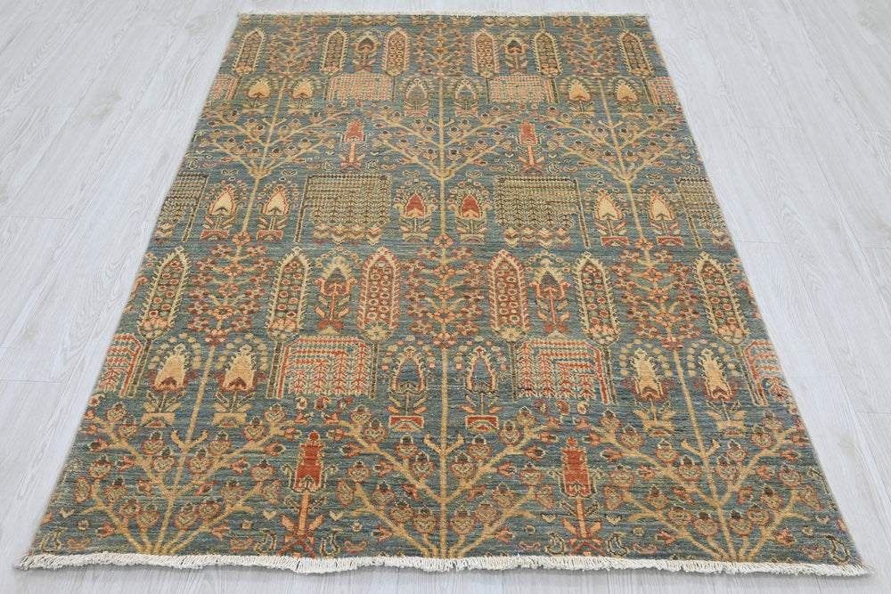 blue Accent rug 4' 0" x 6' 0"