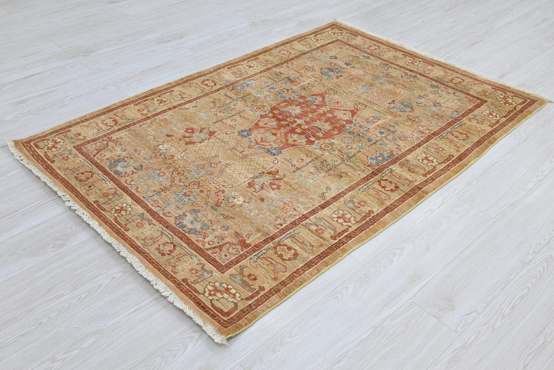 brown Accent rug 3' 10" x 5' 8"