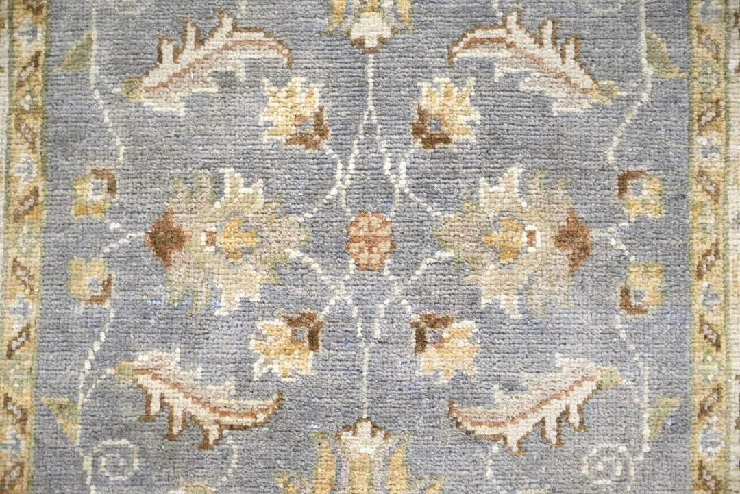 blue Runner rug 2' 5" x 6' 5"