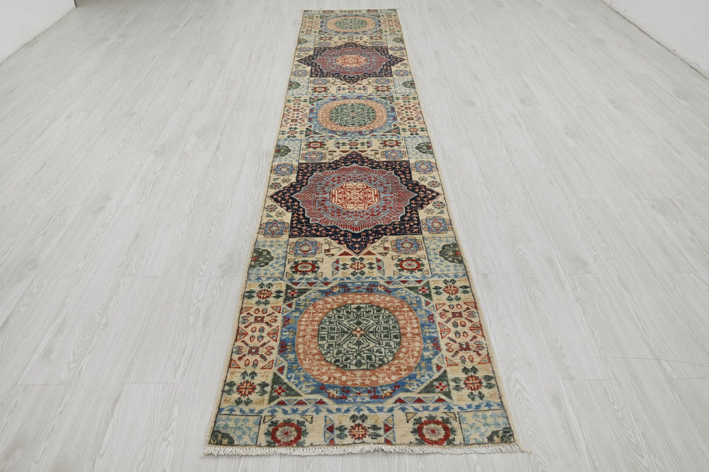 white Runner rug 2' 6" x 12' 11"