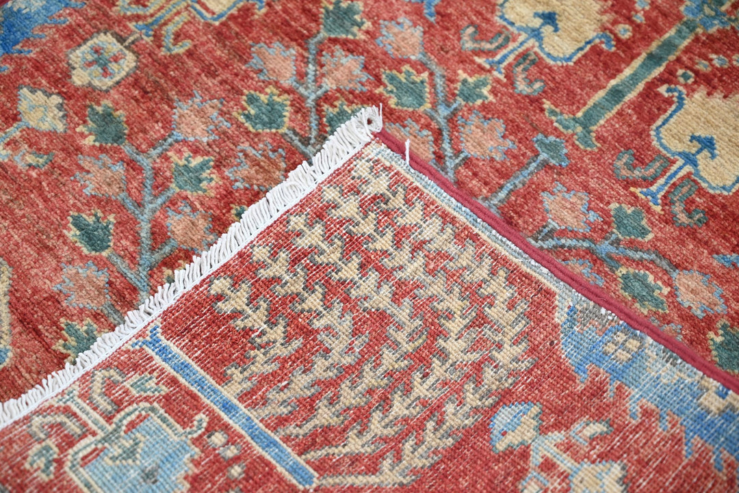 red Runner rug 2' 6" x 9' 5"