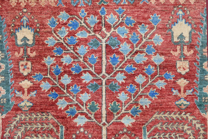 red Runner rug 2' 6" x 9' 5"