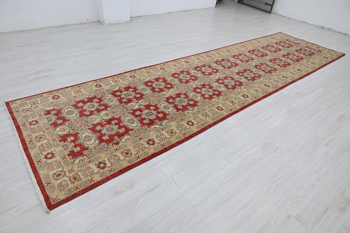 red Runner rug 3' 11" x 14' 7"