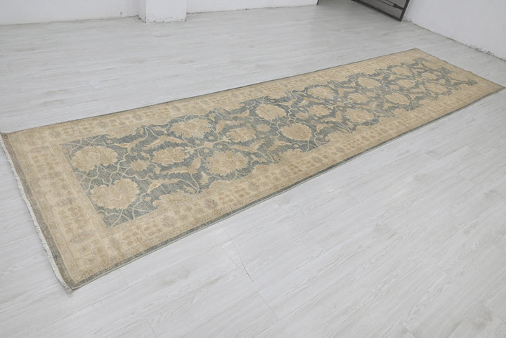 gray Runner rug 3' 10" x 15' 4"