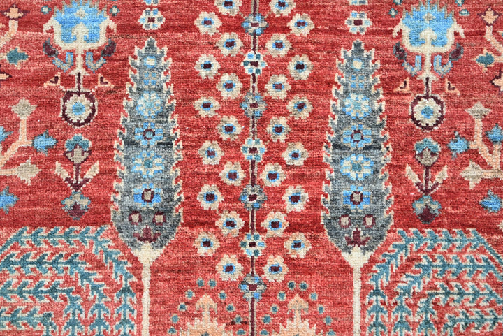 red Runner rug 2' 6" x 9' 4"
