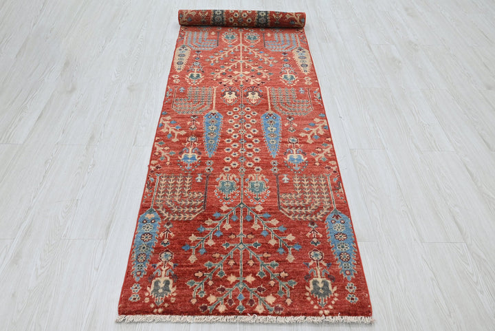red Runner rug 2' 6" x 9' 4"