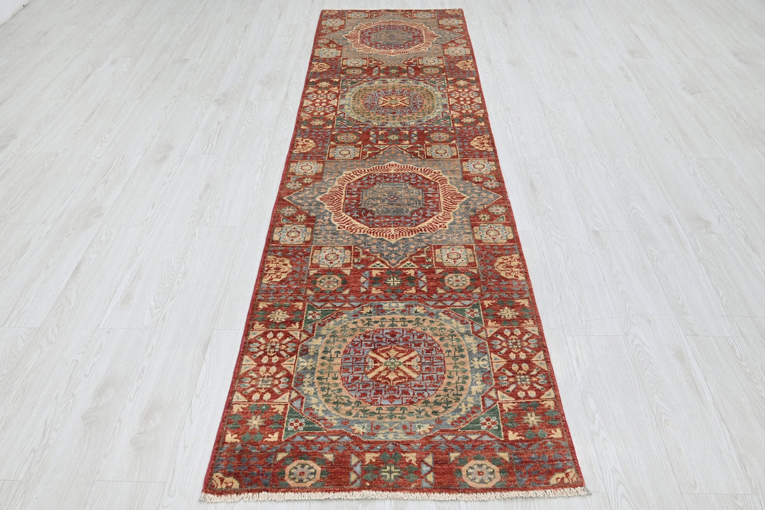 red Runner rug 2' 6" x 9' 4"