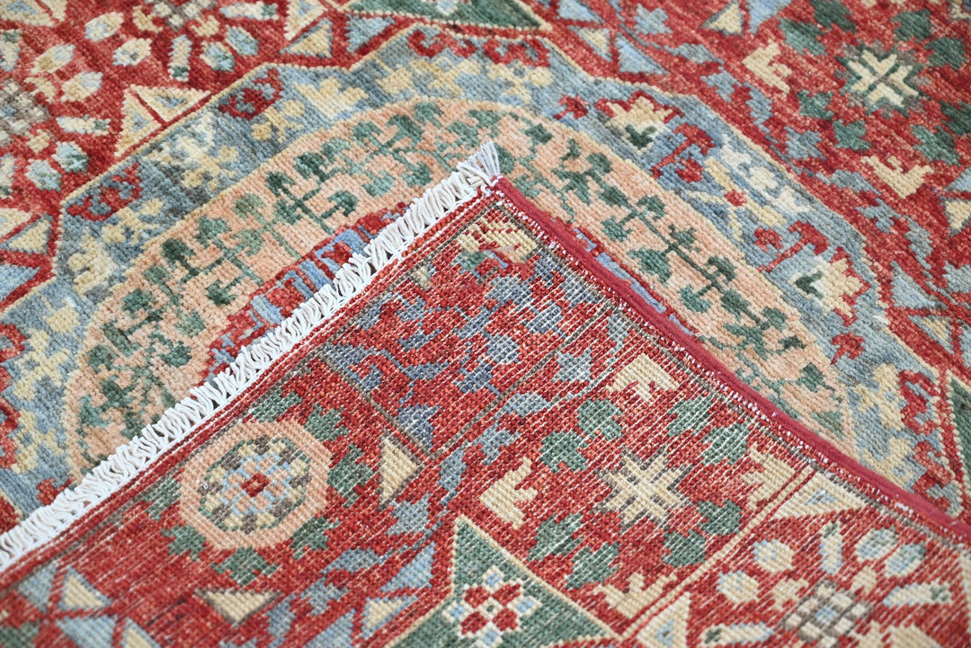 red Runner rug 2' 6" x 9' 4"