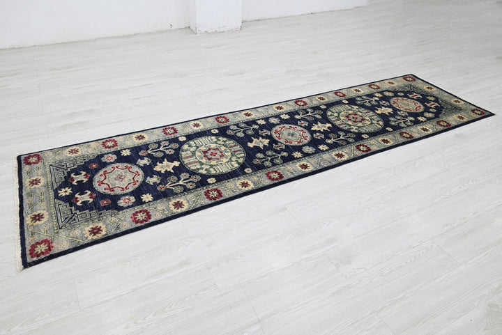 blue Runner rug 2' 6" x 9' 5"