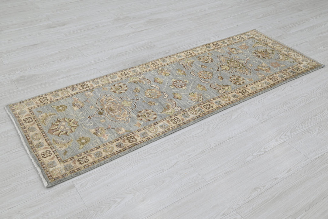 gray Runner rug 2' 0" x 5' 9"