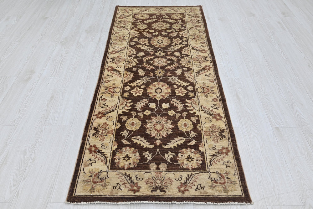 brown Medium rug 2' 7" x 6' 9"