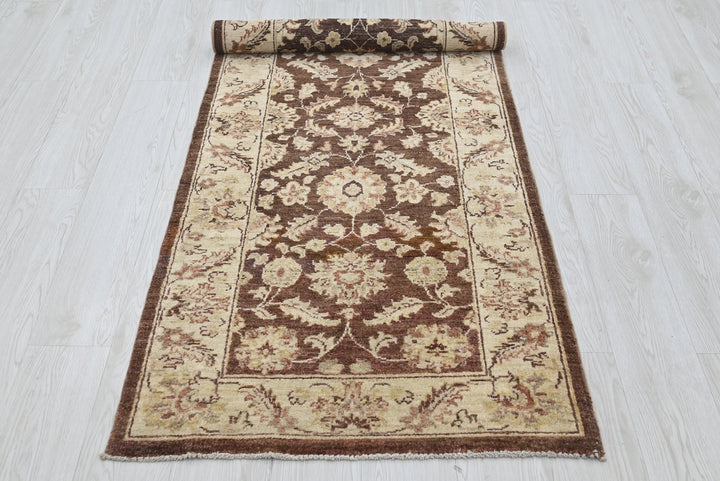 brown Medium rug 2' 7" x 6' 9"