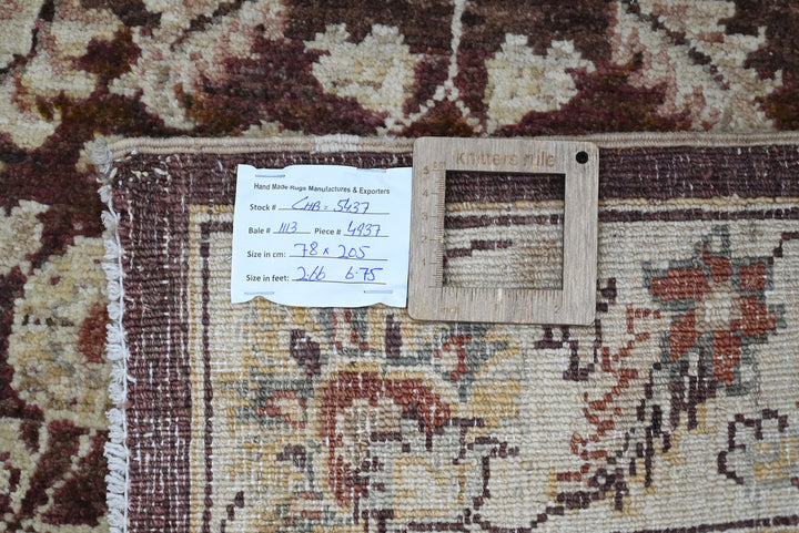brown Medium rug 2' 7" x 6' 9"