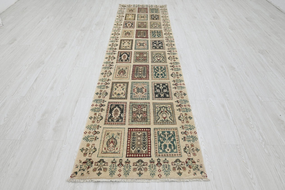 white Runner rug 2' 7" x 10' 3"