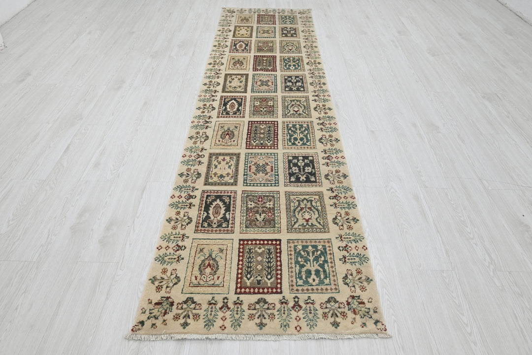 white Runner rug 2' 7" x 10' 3"