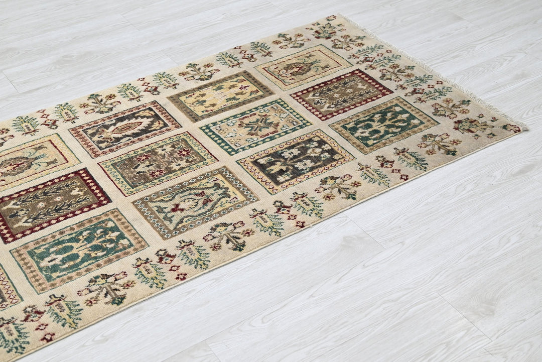 white Runner rug 2' 7" x 10' 3"