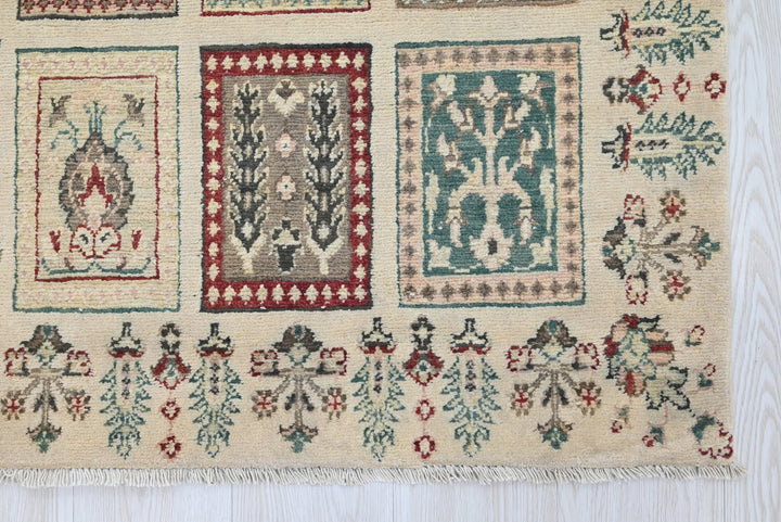 white Runner rug 2' 7" x 10' 3"