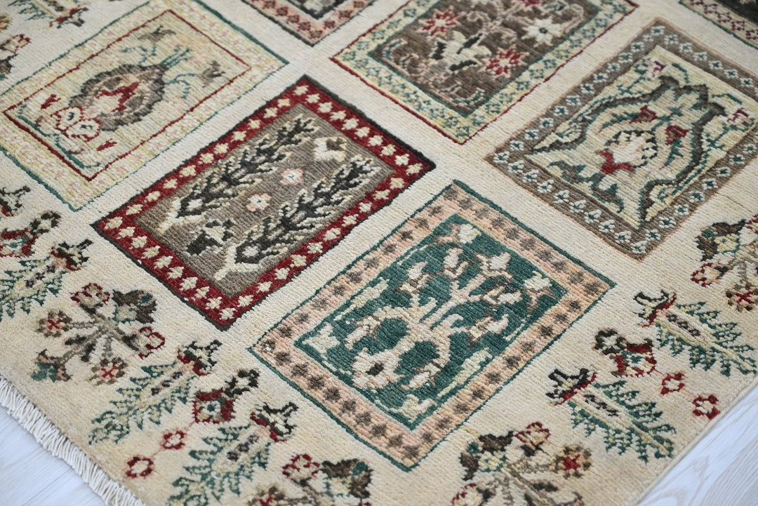 white Runner rug 2' 7" x 10' 3"