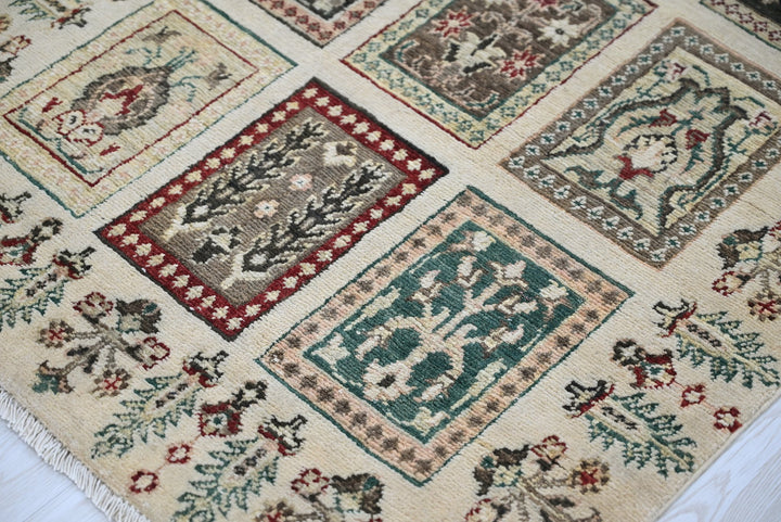white Runner rug 2' 7" x 10' 3"