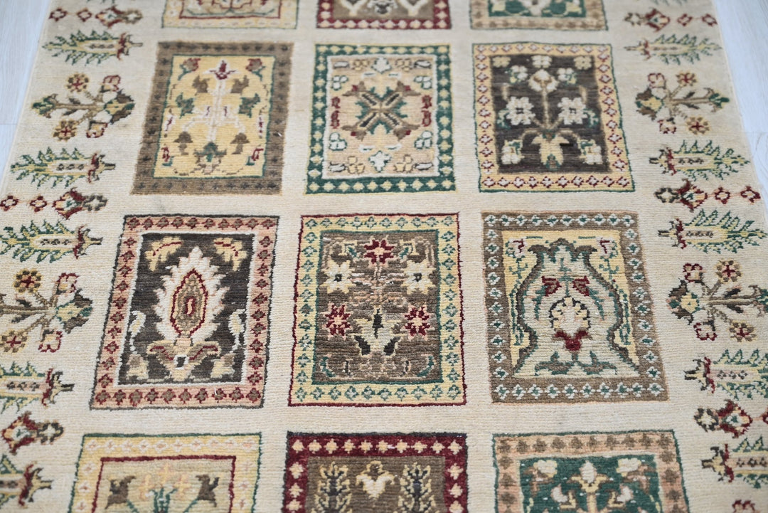 white Runner rug 2' 7" x 10' 3"