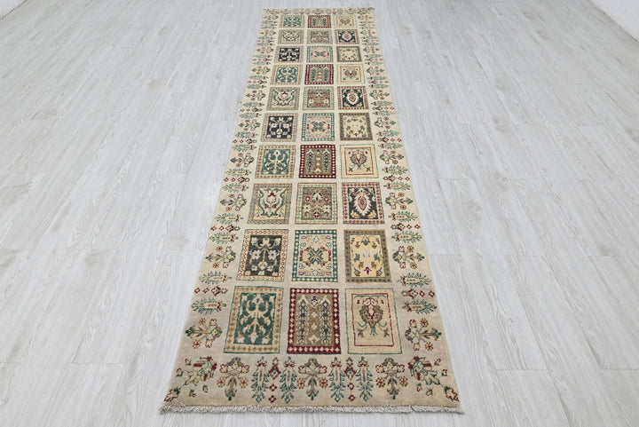 white Runner rug 2' 7" x 10' 3"