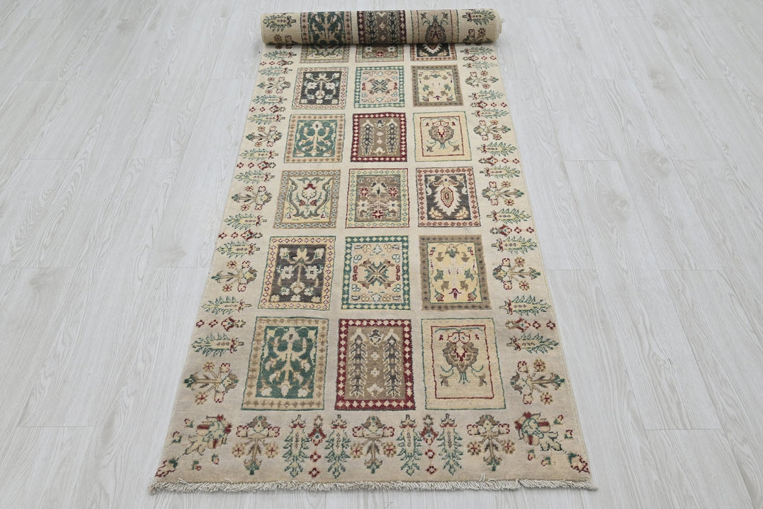 white Runner rug 2' 7" x 10' 3"
