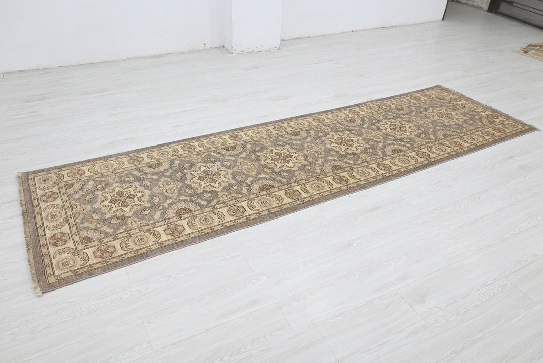 gray Runner rug 2' 9" x 10' 0"