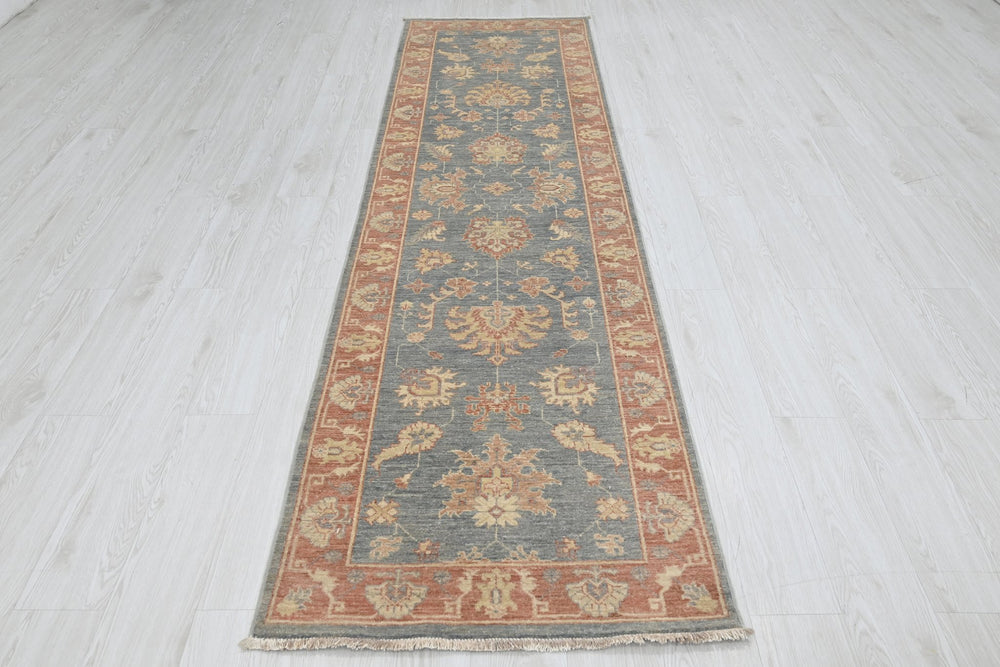 gray Runner rug 2' 7" x 9' 8"
