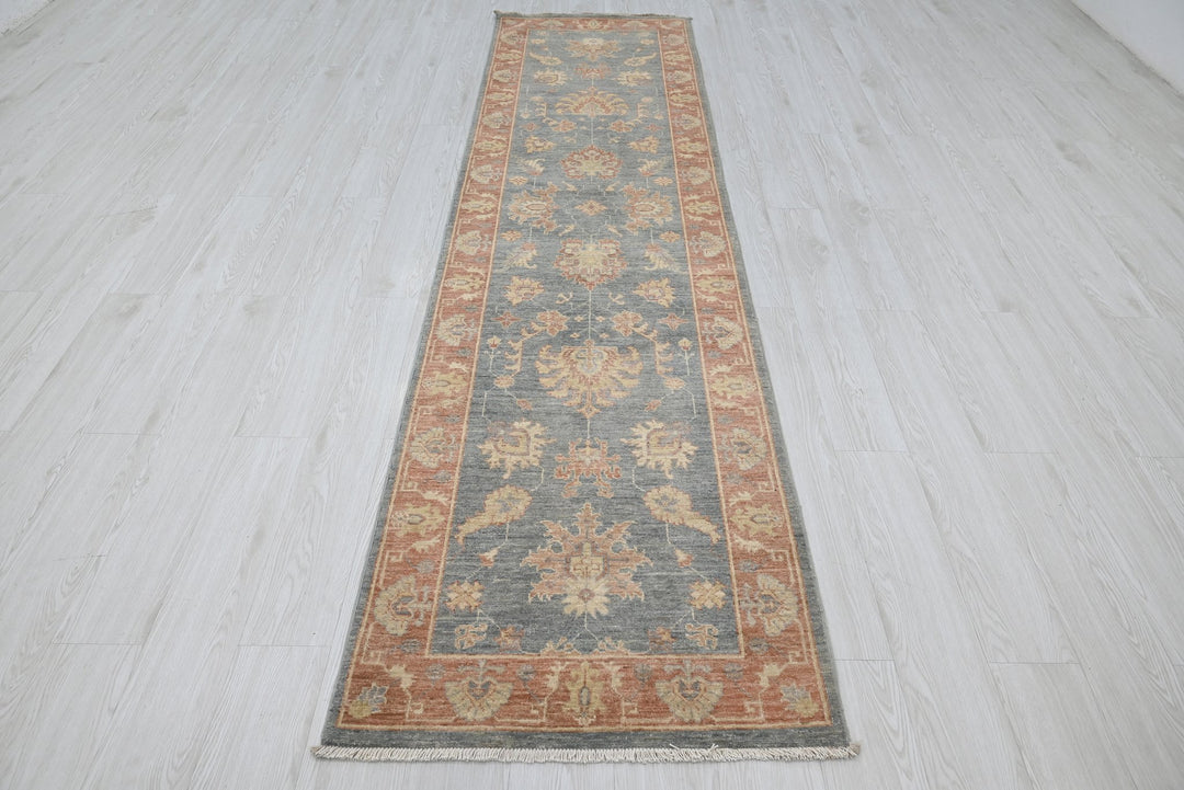 gray Runner rug 2' 7" x 9' 8"