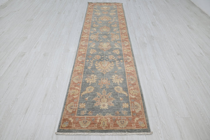 gray Runner rug 2' 7" x 9' 8"