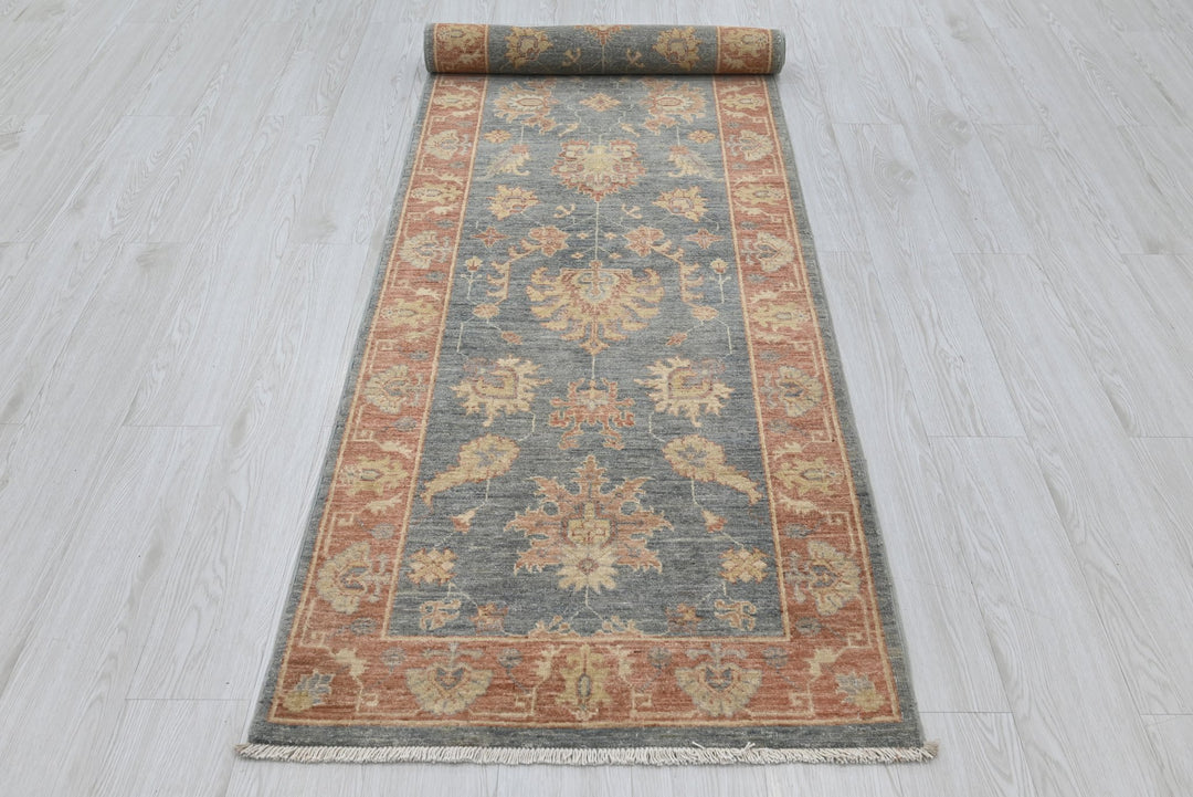 gray Runner rug 2' 7" x 9' 8"