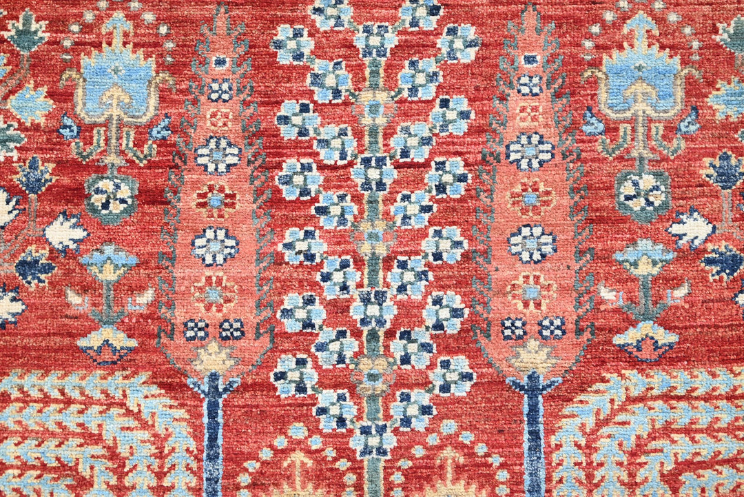 red Runner rug 2' 7" x 9' 8"