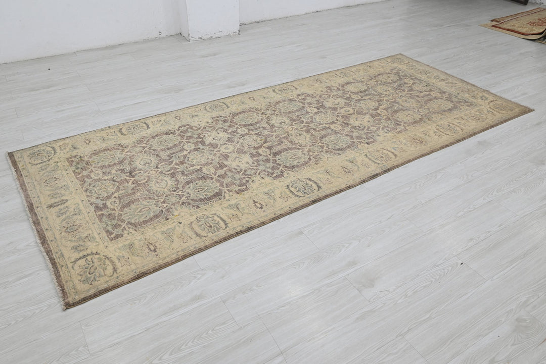 brown Runner rug 3' 11" x 9' 8"