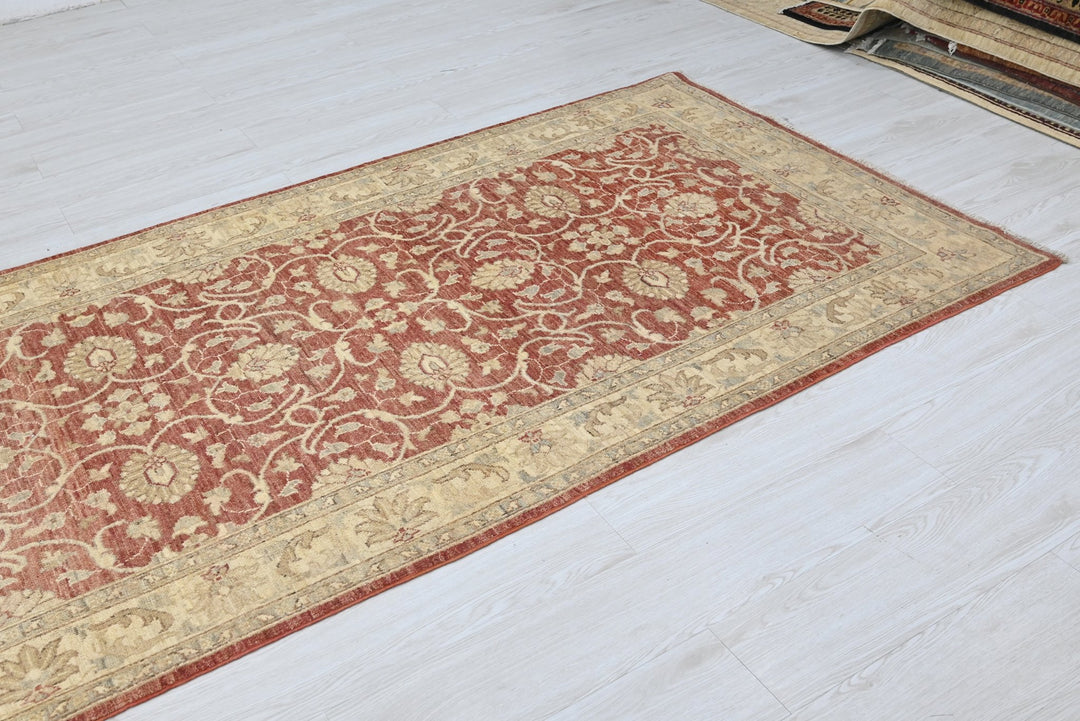 red Runner rug 3' 10" x 13' 5"
