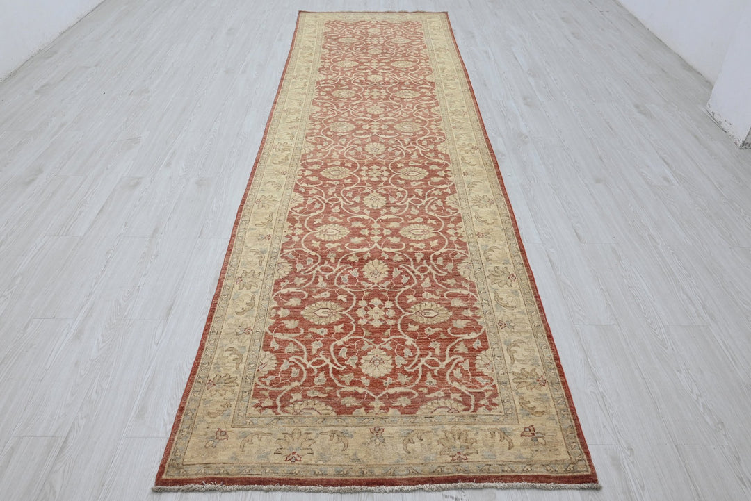 red Runner rug 3' 10" x 13' 5"