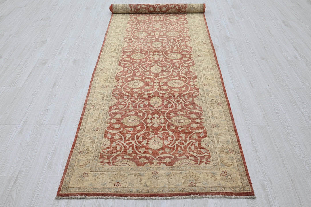 red Runner rug 3' 10" x 13' 5"