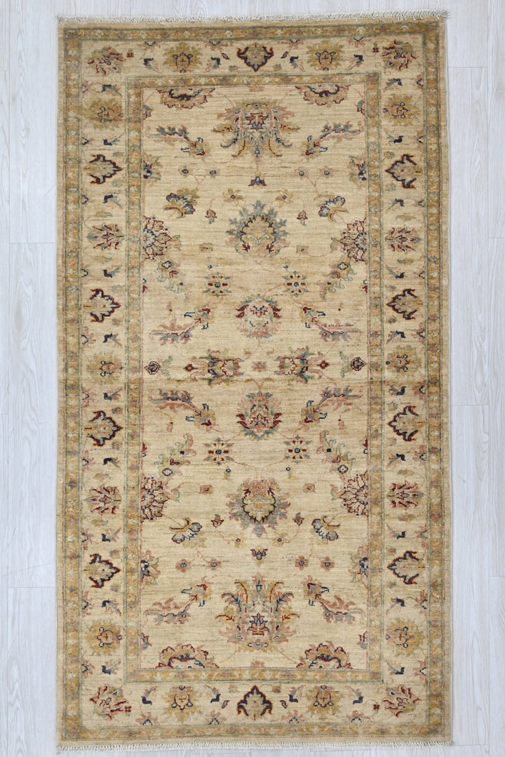 brown Accent rug 3' 3" x 6' 4"