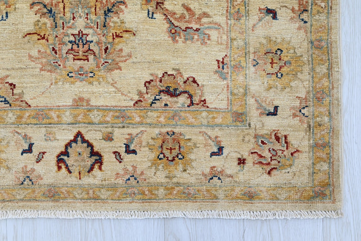 brown Accent rug 3' 3" x 6' 4"