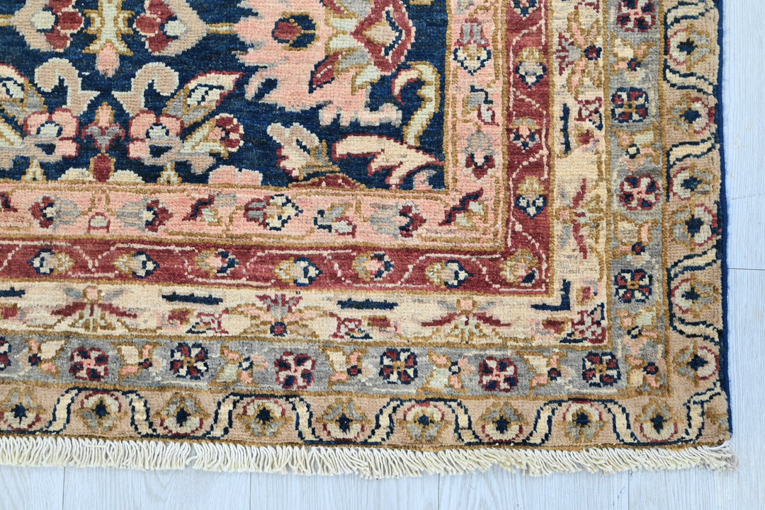 blue Accent rug 3' 5" x 4' 10"