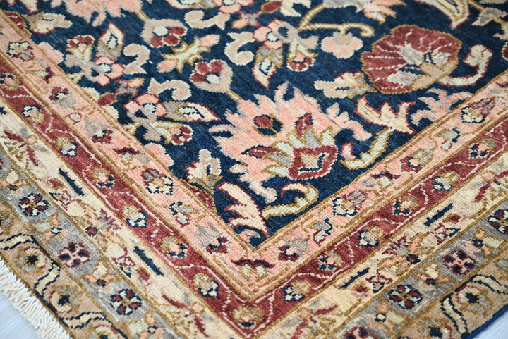 blue Accent rug 3' 5" x 4' 10"