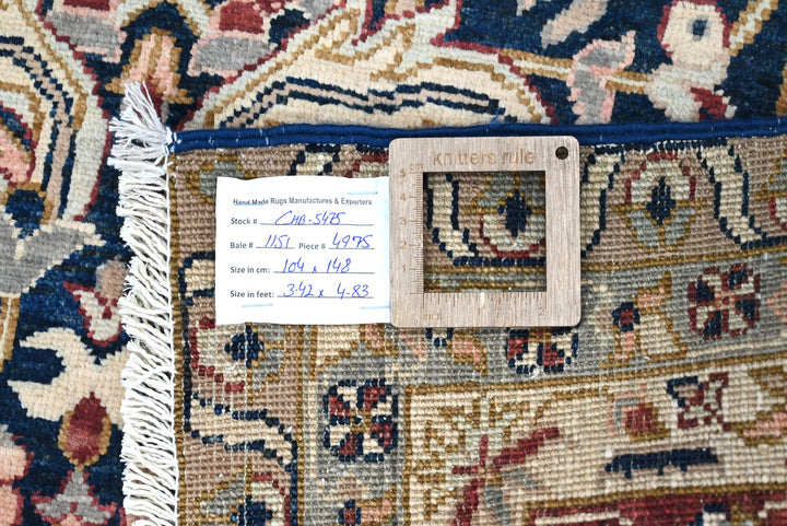 blue Accent rug 3' 5" x 4' 10"