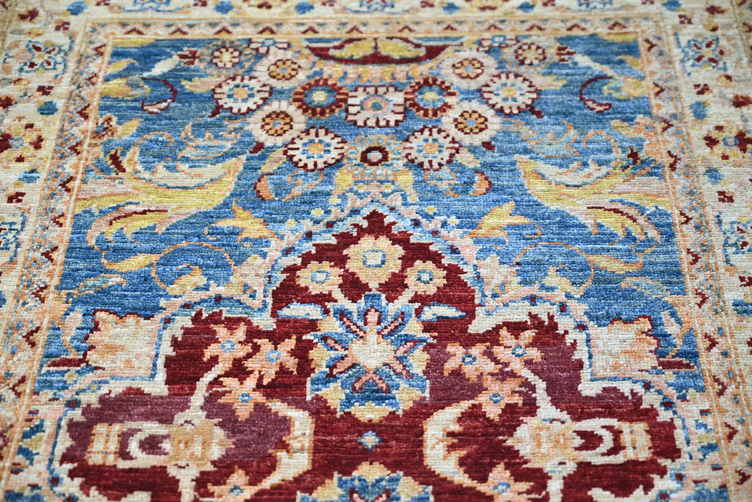 blue Accent rug 3' 0" x 4' 10"