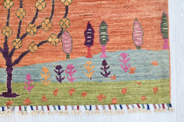 orange Accent rug 2' 10" x 4' 9"
