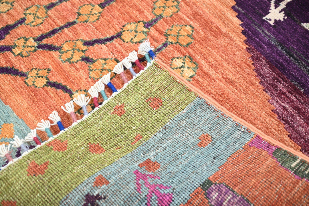 orange Accent rug 2' 10" x 4' 9"