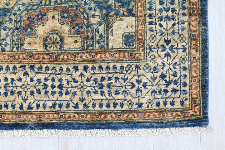 blue Accent rug 3' 4" x 5' 1"
