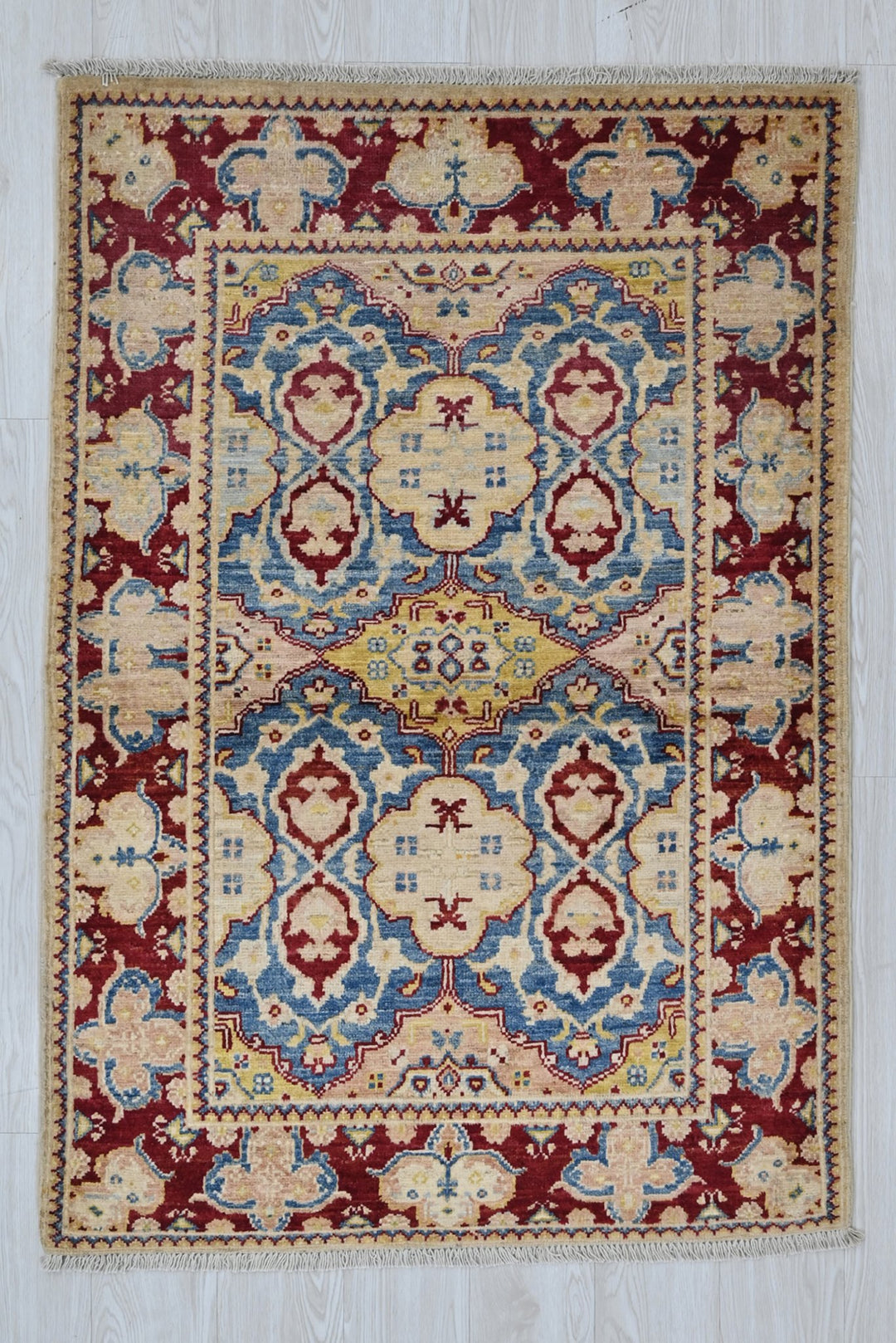 red Accent rug 3' 2" x 4' 10"