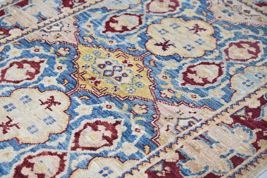 red Accent rug 3' 2" x 4' 10"
