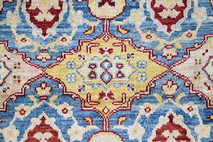 red Accent rug 3' 2" x 4' 10"
